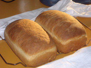 A gluténmentes kenyér elkészítése könnyű
